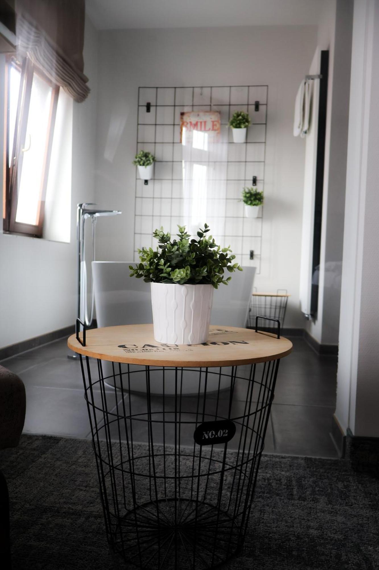 Alexxanders Hotel & Boardinghouse, Restaurant Хемниц Номер фото